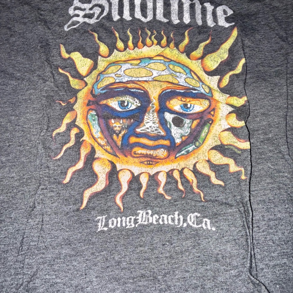 Sublime Sun Graphic Tee in Gray - Picture 2 of 4